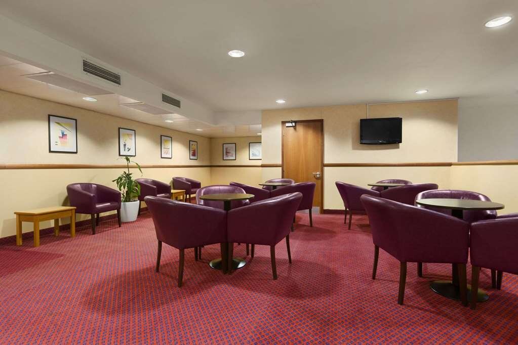 Hotel photo 1 of Days Inn by Wyndham Stevenage North.