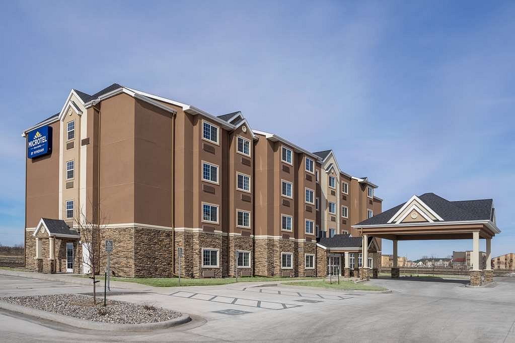 Microtel Inn &amp; Suites by Wyndham Moorhead Fargo Area, hotel in Fargo