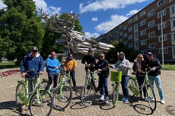 Polish new arrivals bike ride