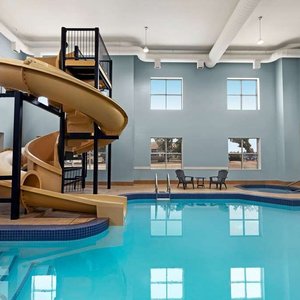 Pool - indoor