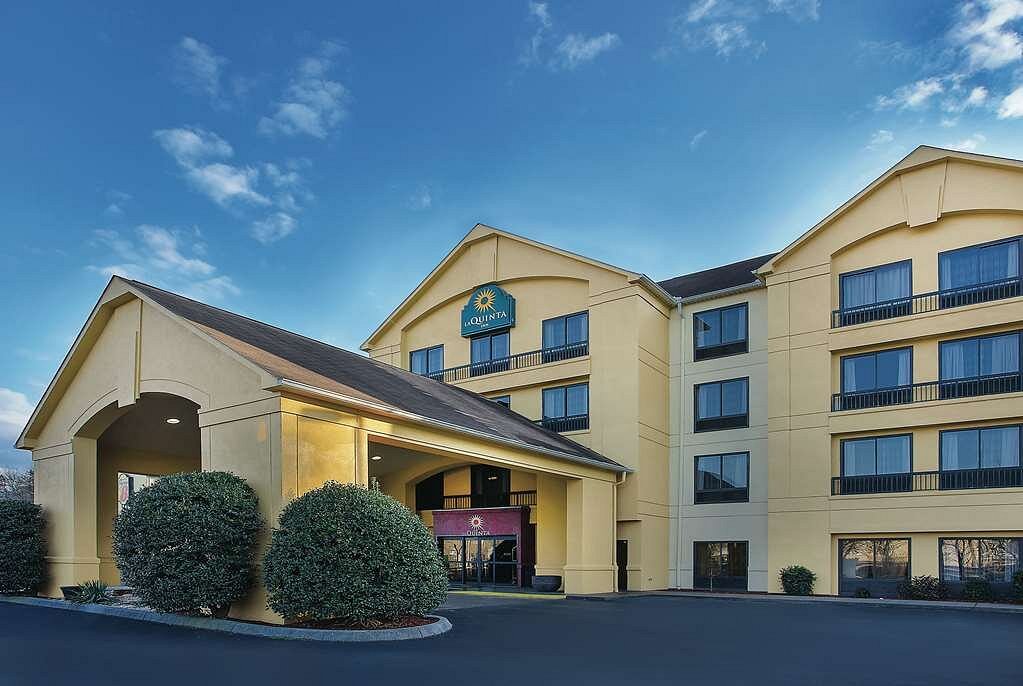 La Quinta Inn &amp; Suites by Wyndham Pigeon Forge-Dollywood, hotel in Pigeon Forge