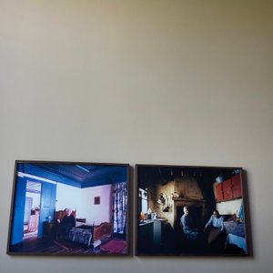 Deprimerende kamer, grauwe kleuren, foto’s uit de Soviet unie… werd ik niet echt vrolijk van.