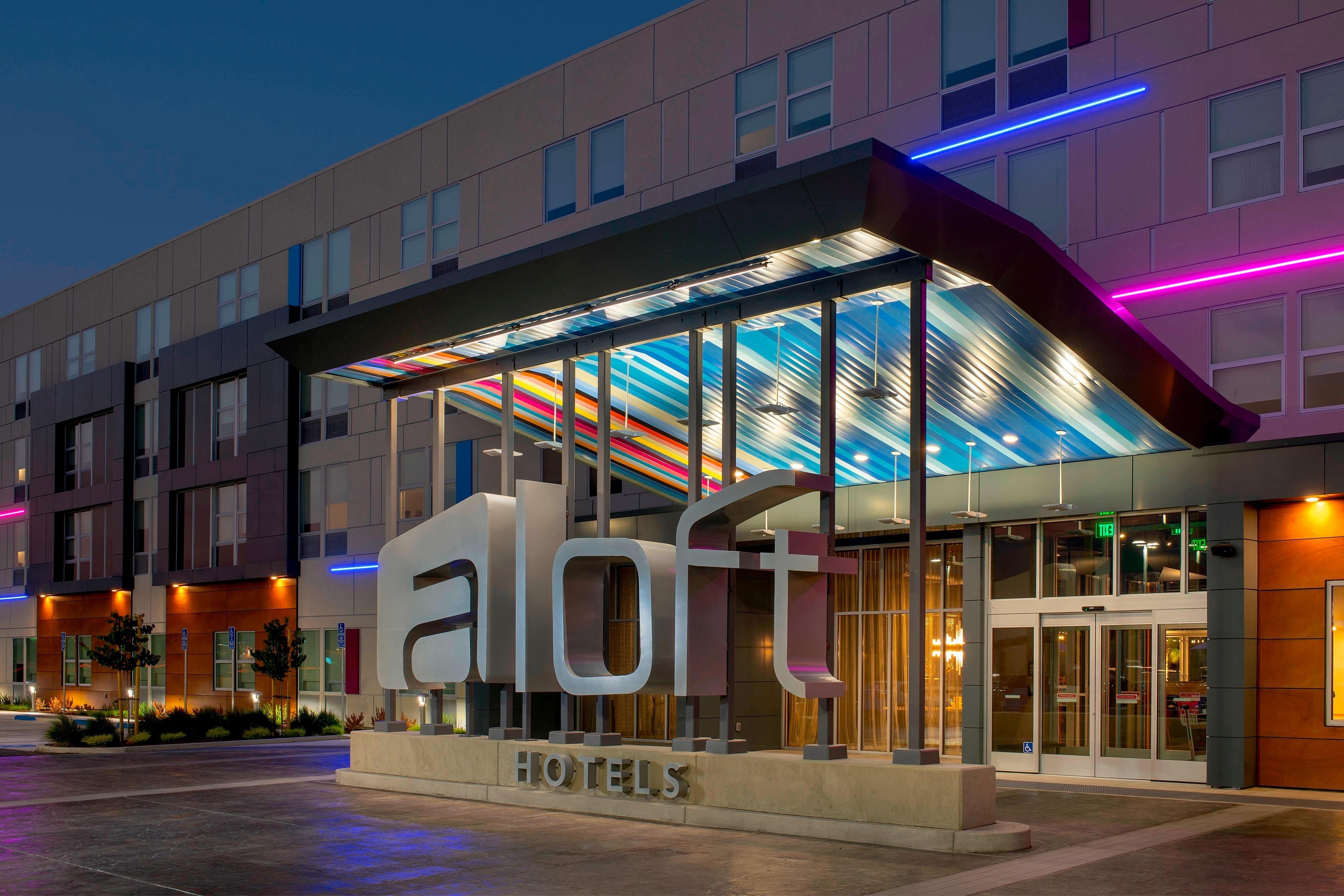 ALOFT FRAMINGHAM Prices Hotel Reviews MA   Exterior 