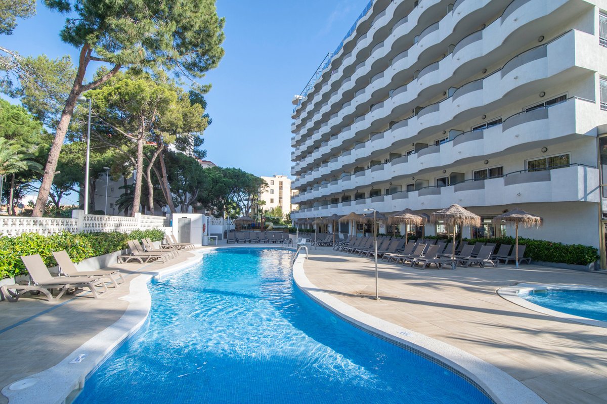 Oh no, swingers hotel? - Review of Magnolia Hotel, Salou, Spain -  Tripadvisor