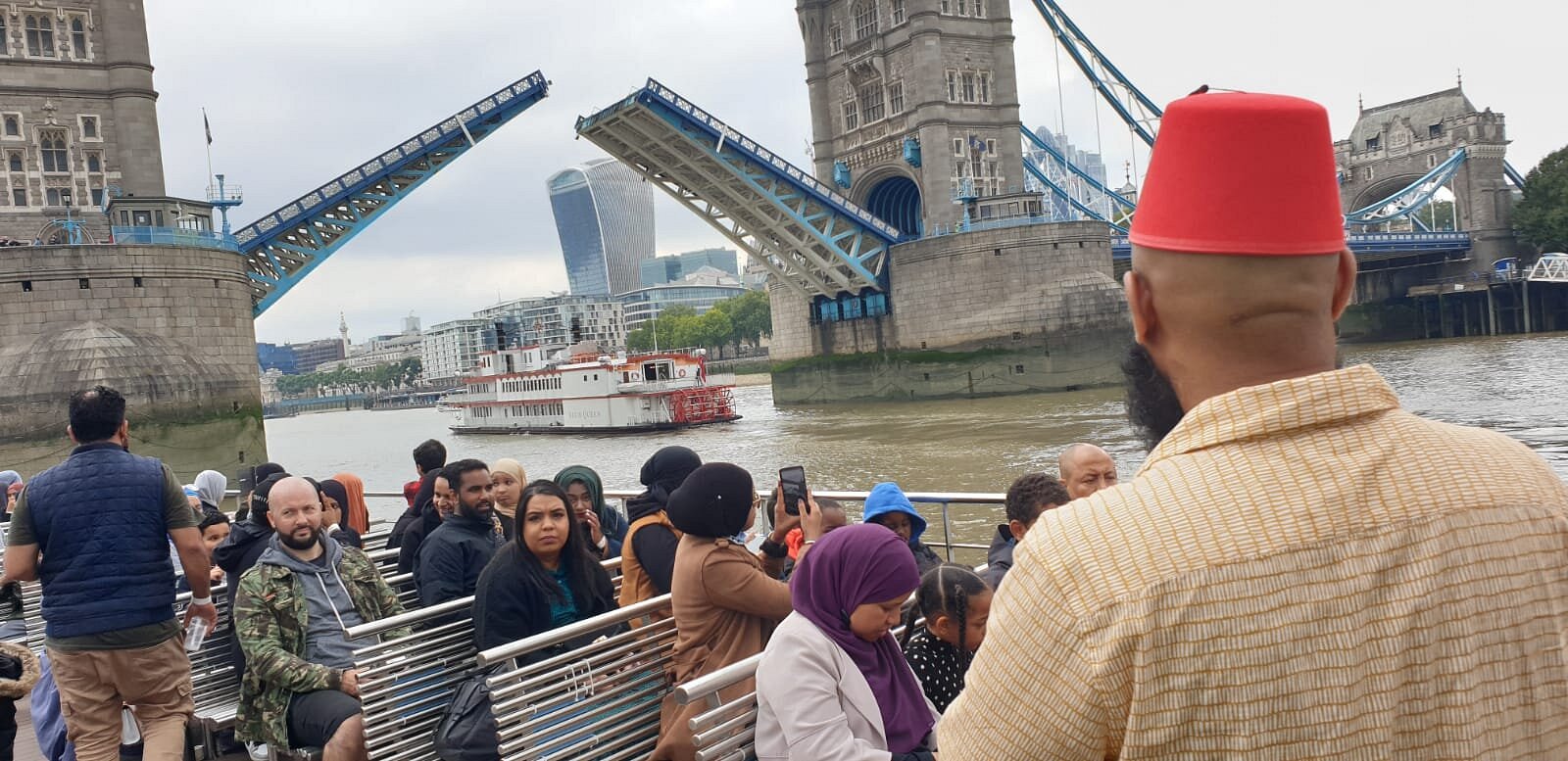 muslim tourist guide london