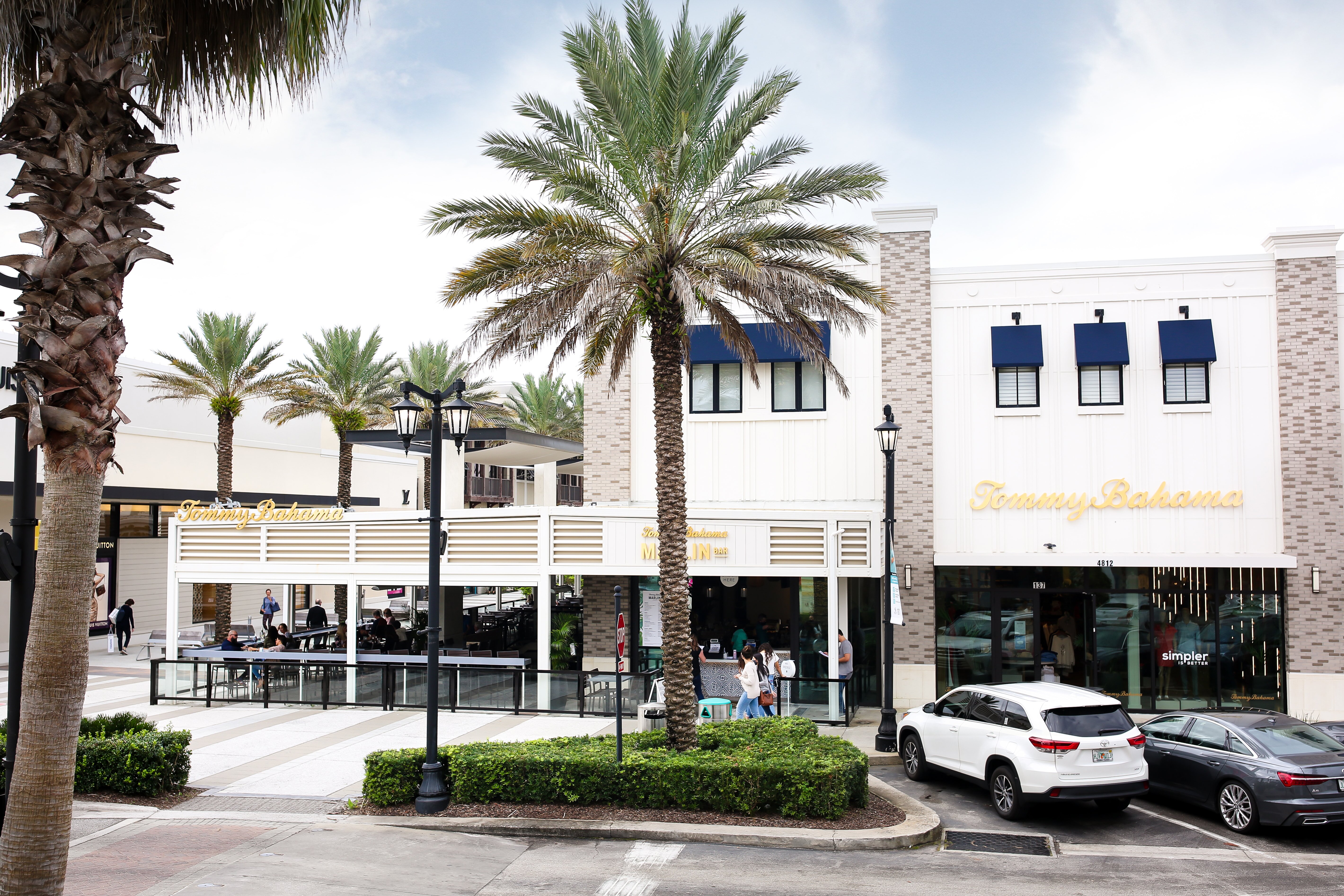 Tommy bahama sales town center