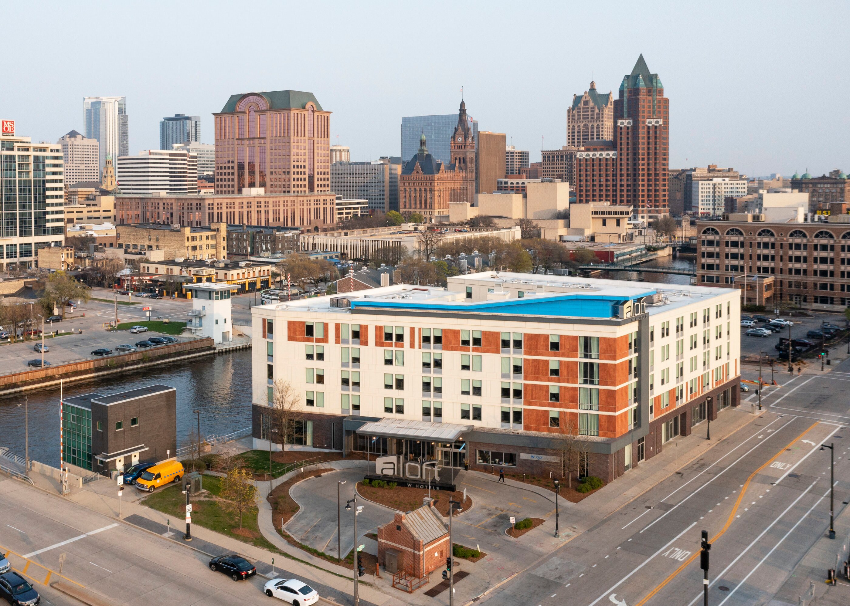 ALOFT MILWAUKEE DOWNTOWN Updated 2024 Prices Hotel Reviews WI