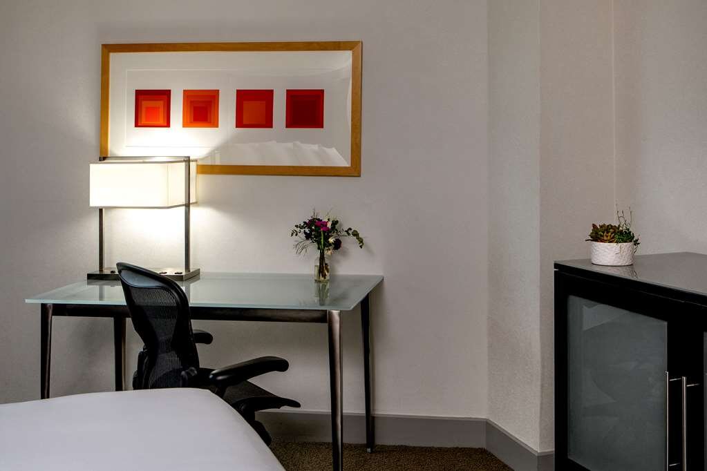 Hotel photo 74 of Royal Sonesta Boston.