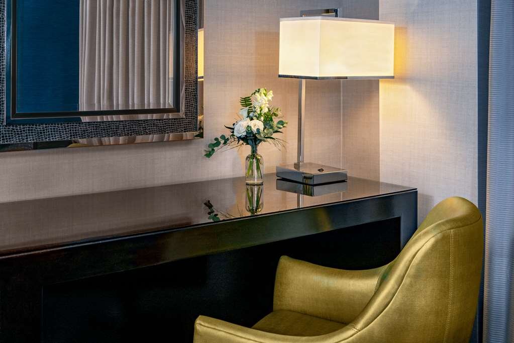 Hotel photo 71 of Royal Sonesta Boston.