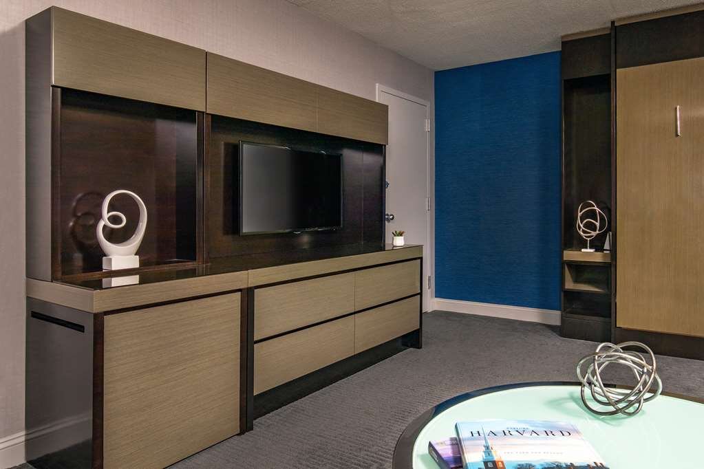 Hotel photo 81 of Royal Sonesta Boston.
