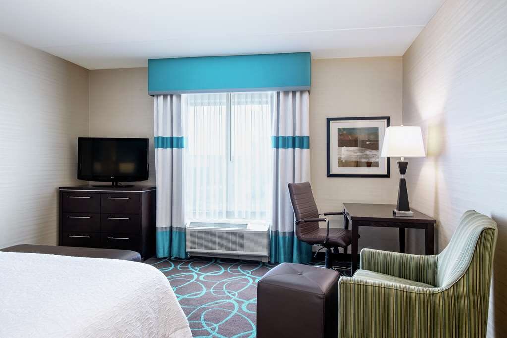 Hotel photo 21 of Hampton Inn by Hilton Winnipeg Airport/Polo Park.