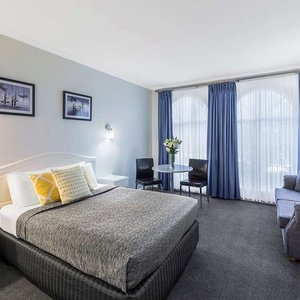 Deluxe Queen Room