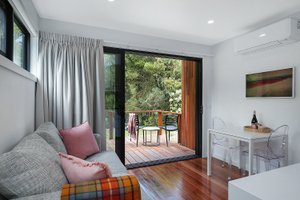 Room & Suite