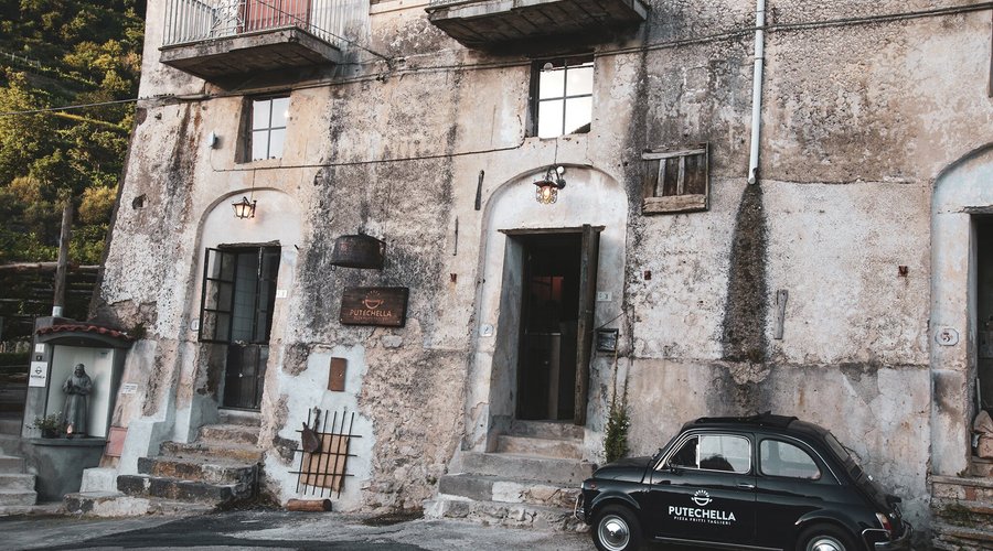 L'ingresso del nostro locale