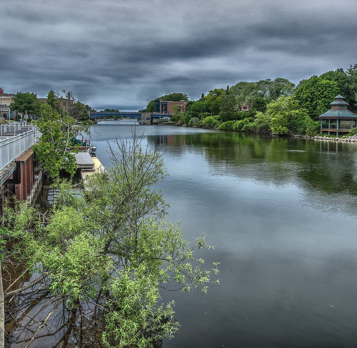 Площадь реки мичиган. Река Мичиган. Manistee Michigan.