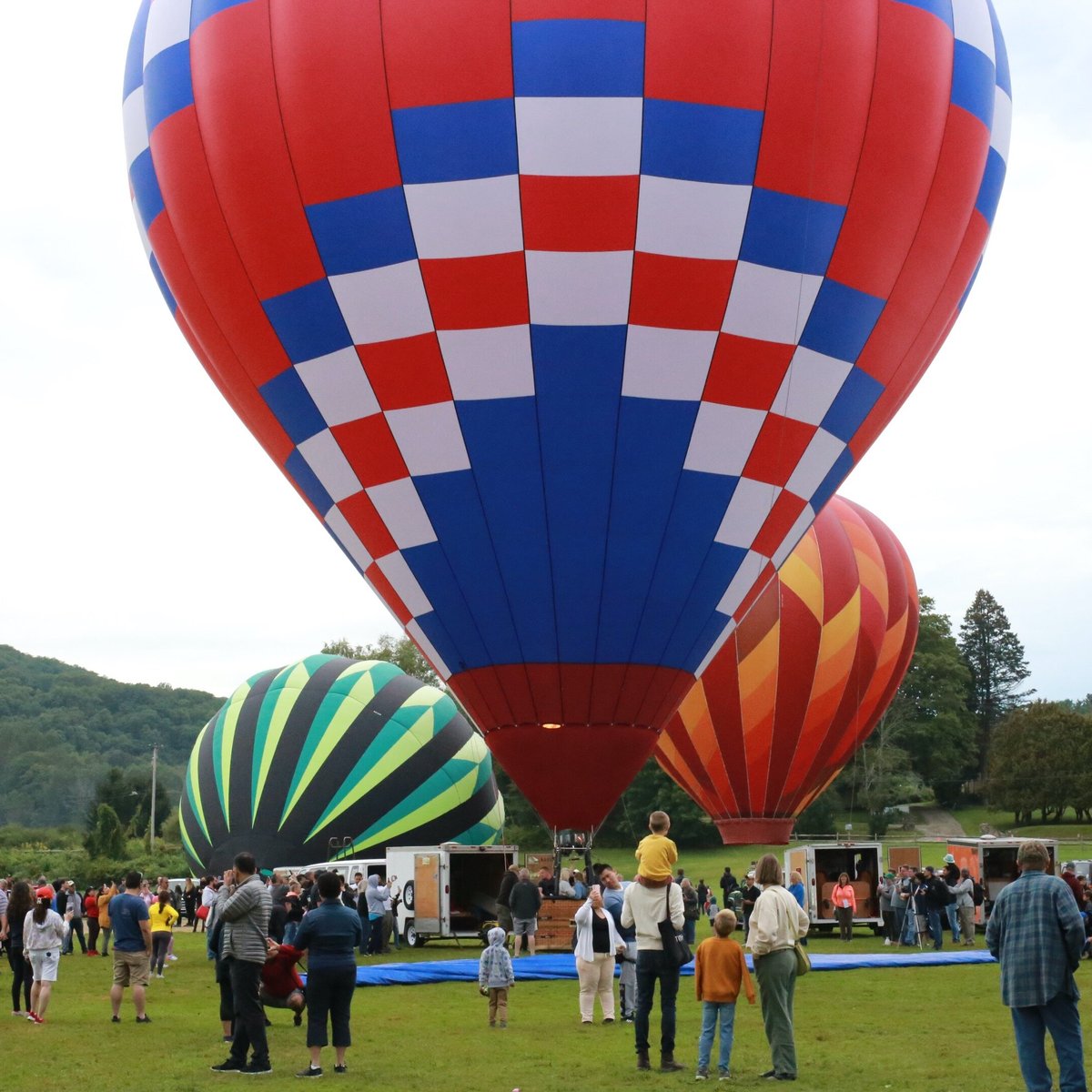 The 32nd Annual JPMorgan Chase Hudson Valley Hot-Air Balloon Festival - All  You Need to Know BEFORE You Go (2024)