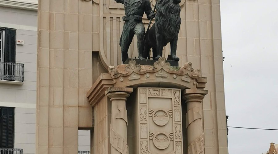Monumento a los Héroes de España.