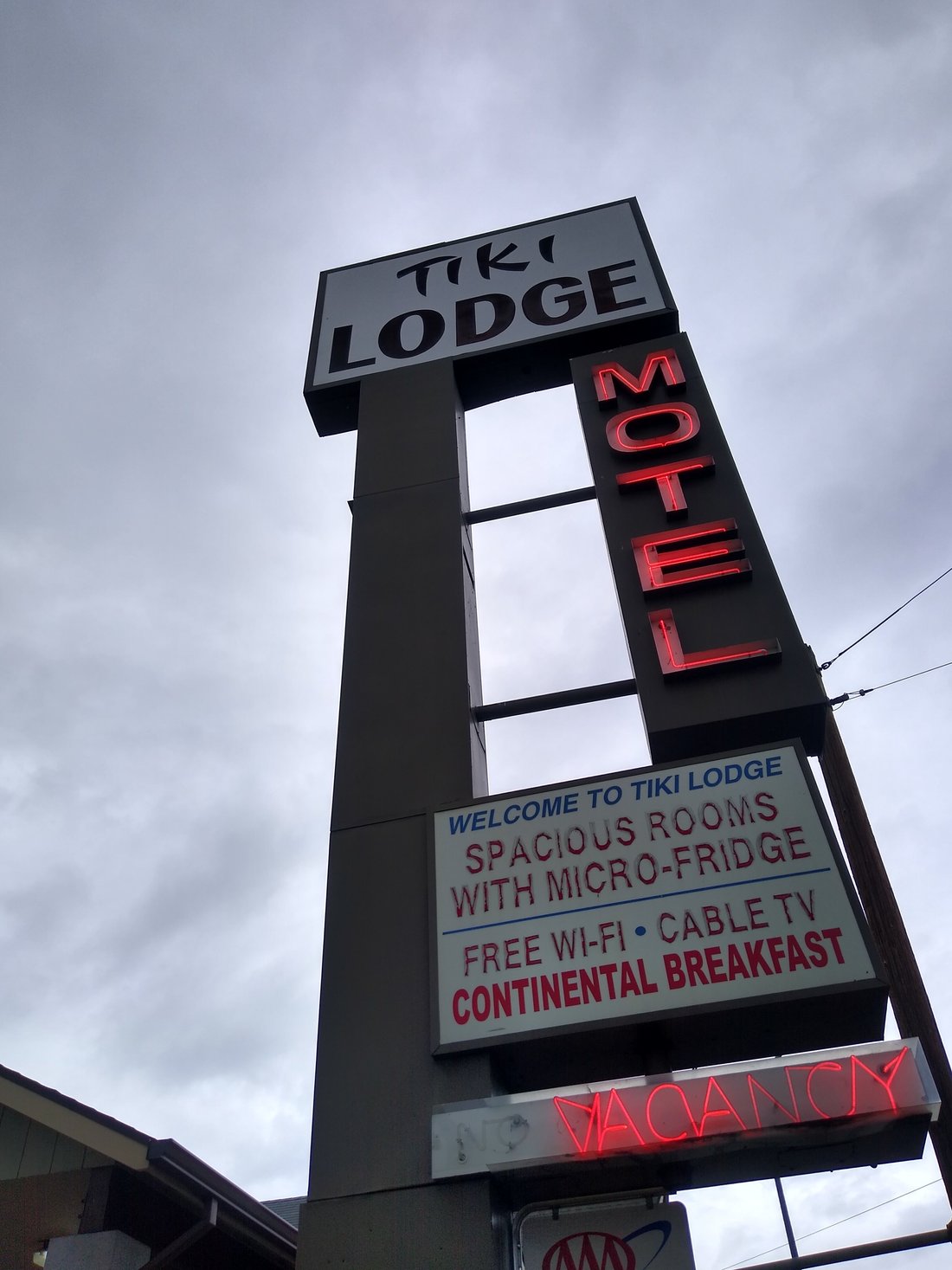 TIKI LODGE MOTEL $75 - Prices & Reviews - Medford, OR