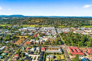 City Centre Motel Armidale in Armidale, image may contain: Cityscape, Urban, Neighborhood, Outdoors