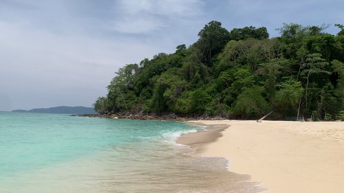 Krabi Province Aadi & Kristie (YouTube) review images