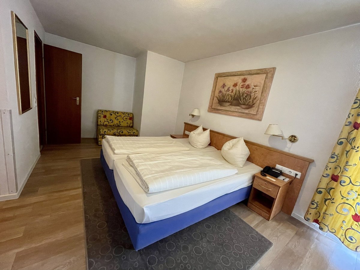 HOTEL EBNET - Prices & Reviews (Mutterstadt, Germany)