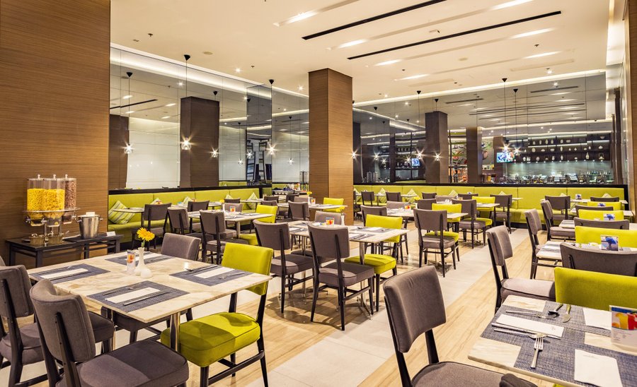 Café Belmont's Dining Area