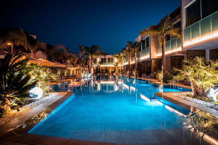 Elite Bay Hotel Pool Pictures & Reviews - Tripadvisor