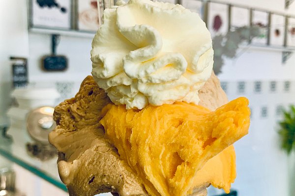 Double scoop on a waffle cone - Picture of Rori's Artisanal Creamery, Santa  Barbara - Tripadvisor