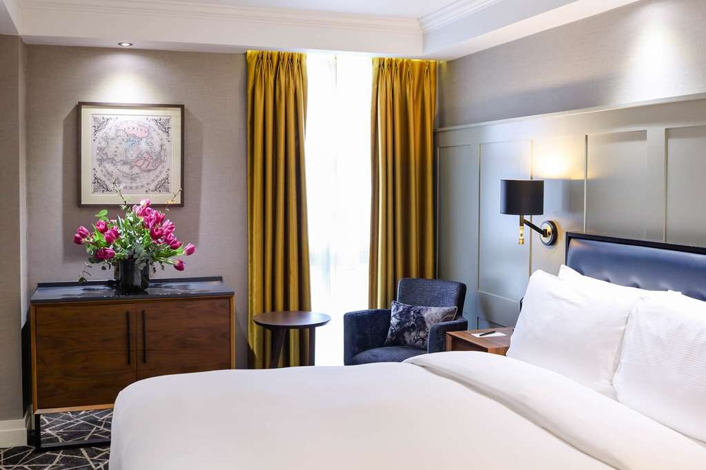 100 QUEEN S GATE HOTEL LONDON CURIO COLLECTION BY HILTON Updated 2022   Guest Room 