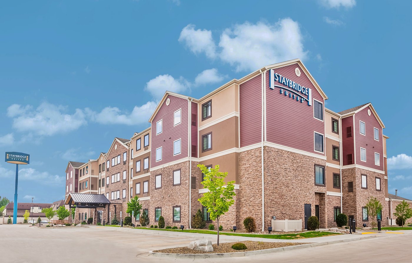 STAYBRIDGE SUITES BISMARCK, AN IHG HOTEL - Updated 2023 Prices ...