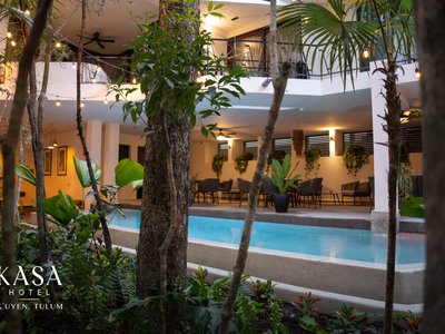 Gambitos cascabel y pan pita - Picture of El Hoyo, Tulum - Tripadvisor