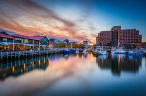 Grand Chancellor Hotel Hobart in Hobart, image may contain: Waterfront, Harbor, Pier, City