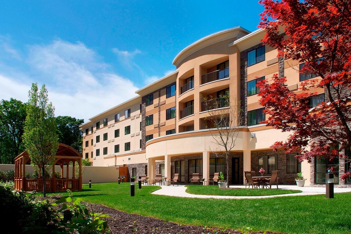 marriott hotels in paramus nj