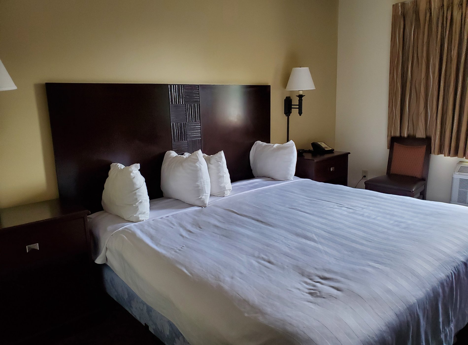 Valley Inn Hotel by null