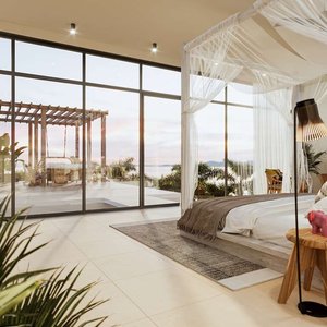 Royal Suite Outdoor Jacuzzi