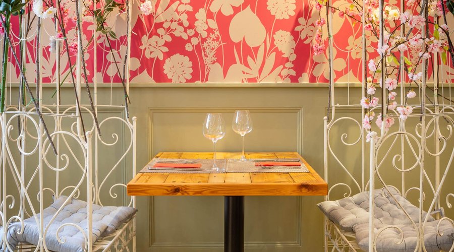 Giggling Squid Maidstone interior