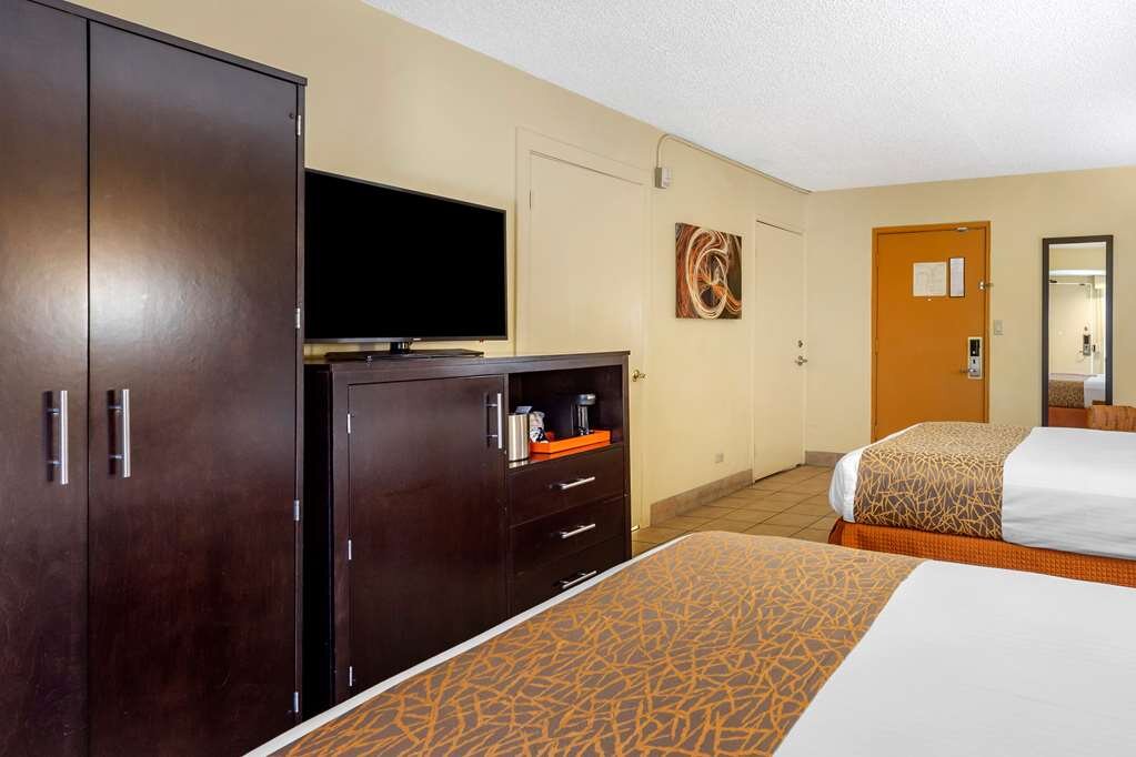 Hotel photo 89 of Best Western The Plaza Hotel.