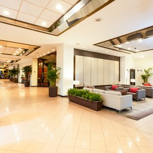 Guadalajara Plaza Expo Business Class in Guadalajara, image may contain: Office Building, Building, City, Urban