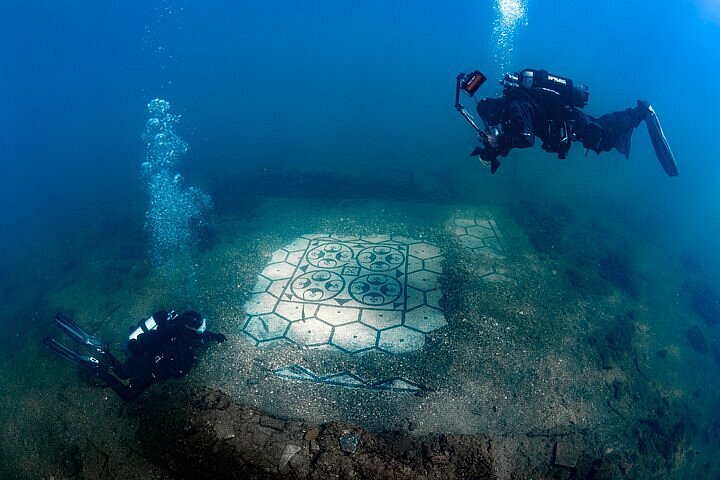 Reviews: Try Scuba Dive on the Underwater Roman Ruins in Baia from Naples  provided by SuBaia Diving Center - Tripadvisor