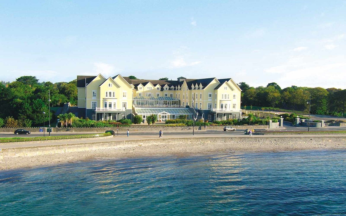 Galway Bay Hotel, hotel in Lisdoonvarna