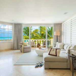 Luxury 2 Bedroom Living Room