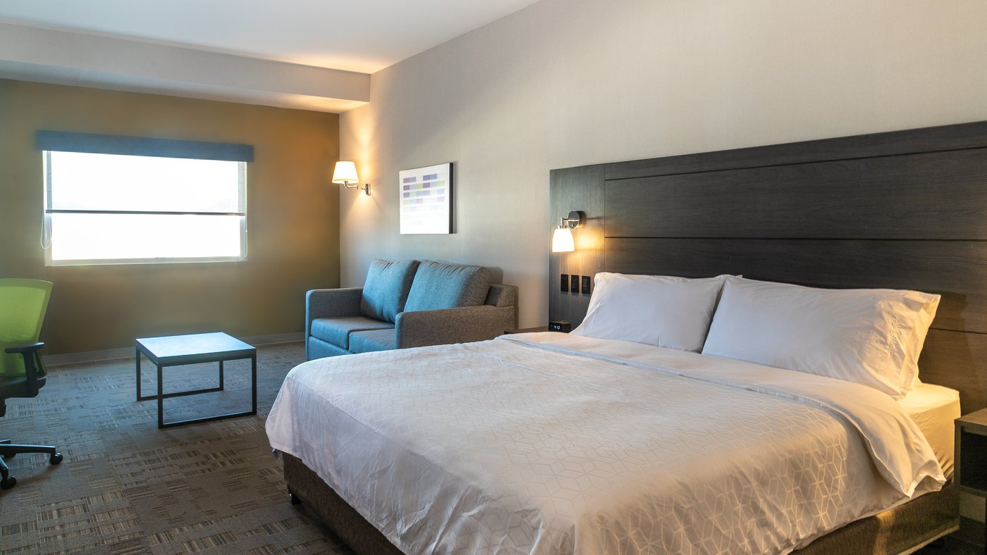 HOLIDAY INN EXPRESS & SUITES TIJUANA OTAY, AN IHG HOTEL $121 ($̶1̶5̶7̶ ...