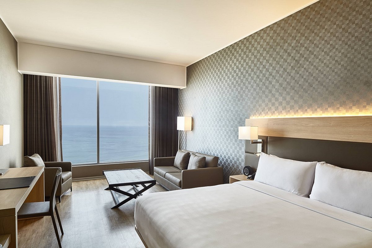 AC Hotel by Marriott Lima Miraflores, hotell i Lima