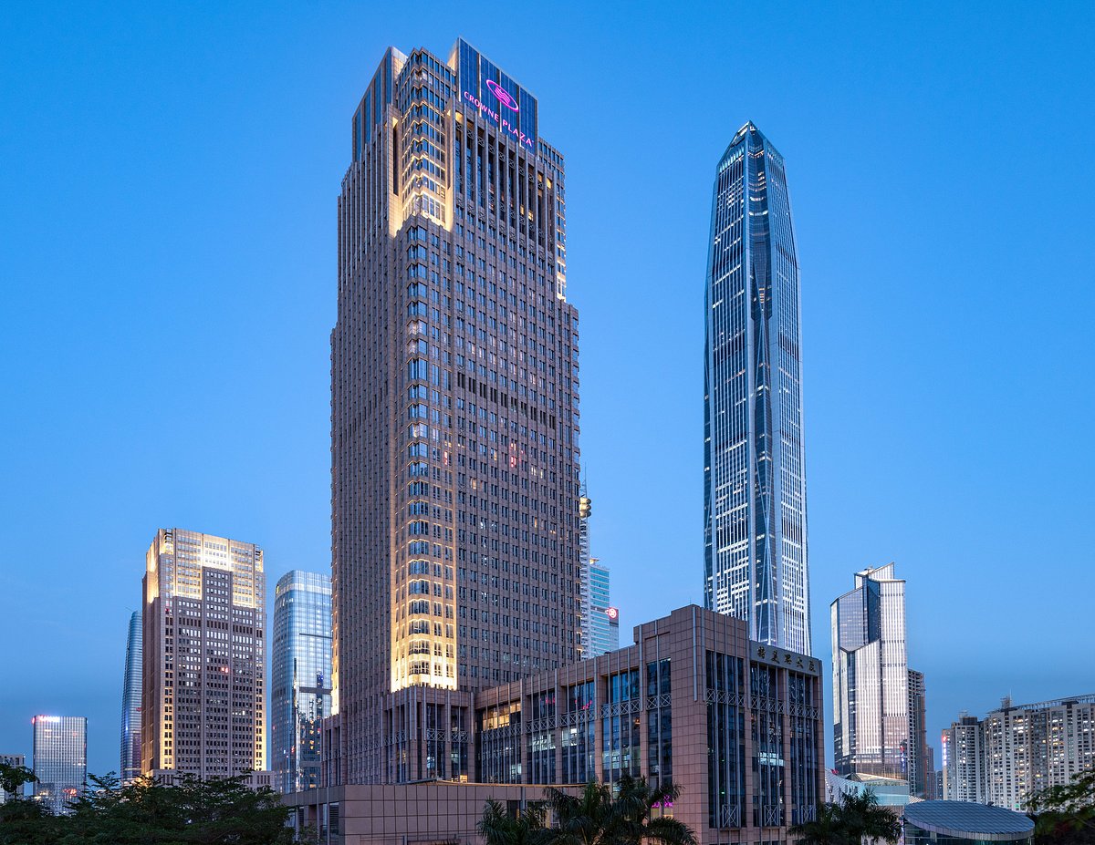 Crowne Plaza Shenzhen Futian, an IHG hotel, hotel di Shenzhen