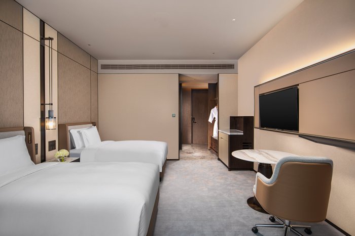 CROWNE PLAZA SHANGHAI HONGQIAO - Updated 2023 Prices (China)