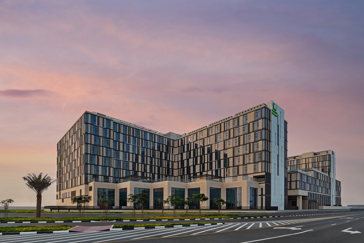 Staybridge Suites Dubai Al-Maktoum Airport, an IHG hotel、ドバイのホテル