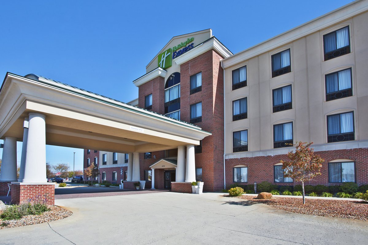 HOLIDAY INN EXPRESS & SUITES ANDERSON, AN IHG HOTEL $113 ($̶1̶3̶2̶ ...