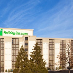 Holiday Inn & Suites Cincinnati-Eastgate