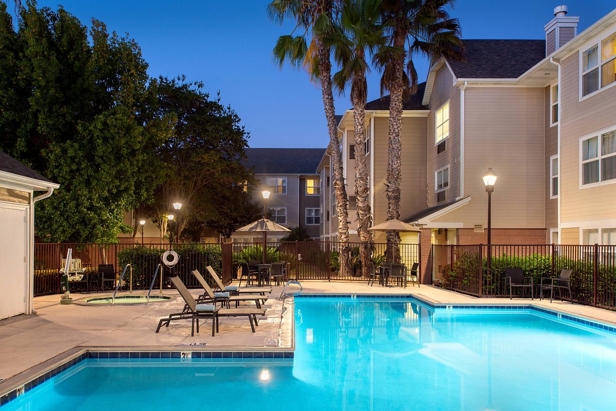 Residence Inn by Marriott San Diego Sorrento Mesa/Sorrento Valley, hotel in San Diego