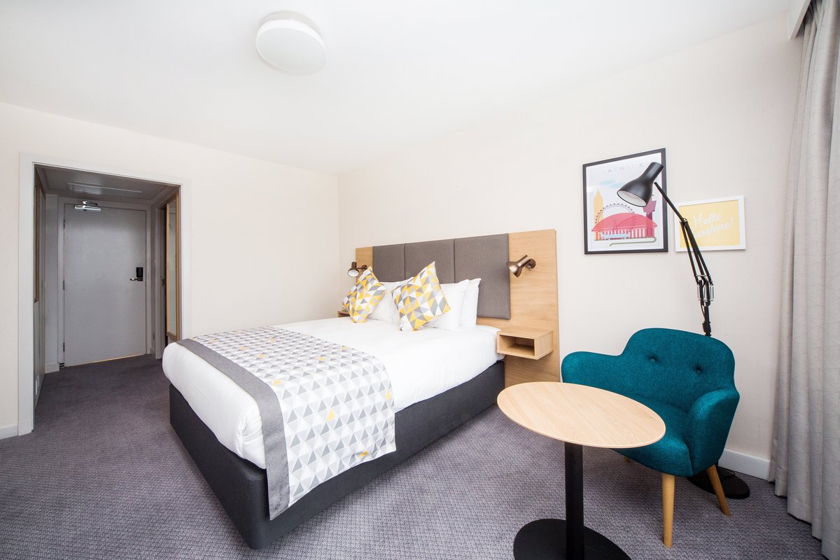 HOLIDAY INN LONDON - GATWICK AIRPORT, AN IHG HOTEL - Updated 2022 (Horley)